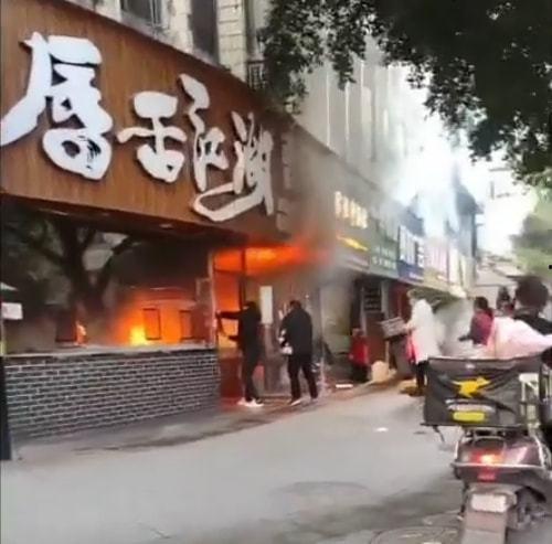 菏泽饭店爆料视频大全集,揭秘幕后真相与精彩瞬间 第1张 菏泽饭店爆料视频大全集,揭秘幕后真相与精彩瞬间 第1张